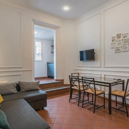 Ferienwohnung Joivy Trevi Fountain'S Relais Rom Exterior foto